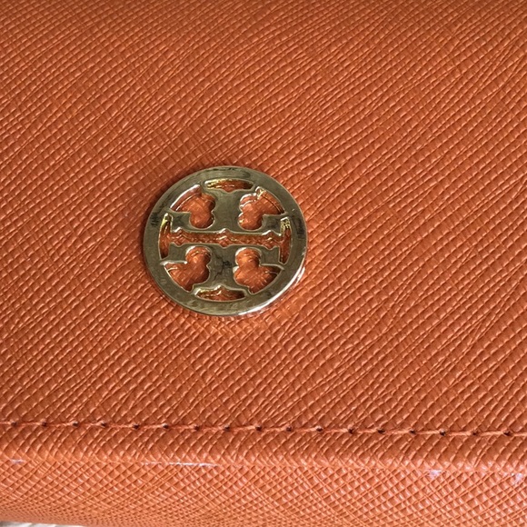 Tory Burch orange eyeglass case - Picture 5 of 10